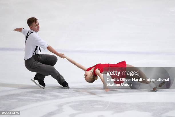 Olivia Boys Eddy and Mackenzie Boys Eddy of Canada performs in the Junior Pairs Short Program during day two of the ISU Junior Grand Prix of Figure...