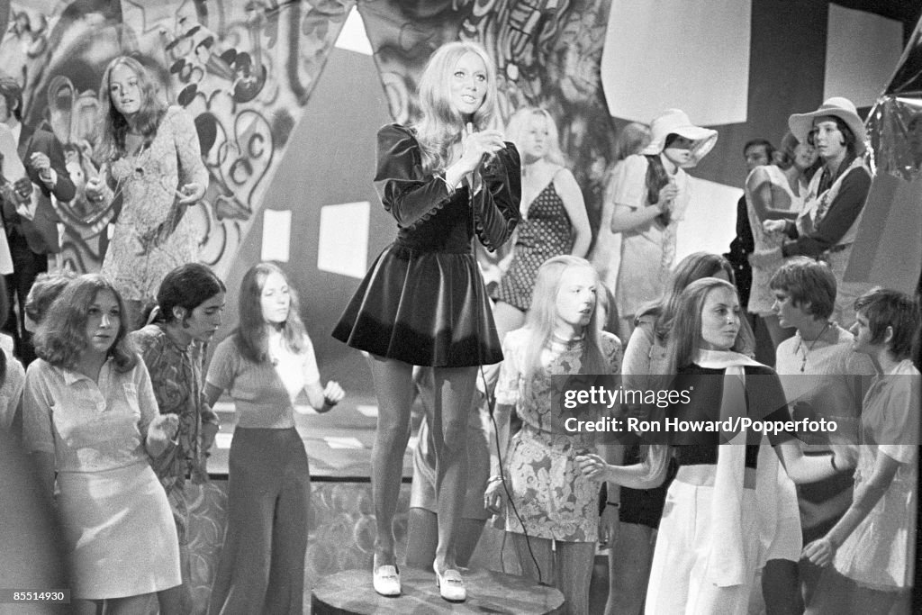 Cloder Rodgers Northern Irish singer Clodagh Rodgers performs, surrounded by members ...