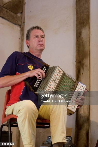 Simon Ritchie Simon Ritchie Photos and Premium High Res Pictures - Getty Images