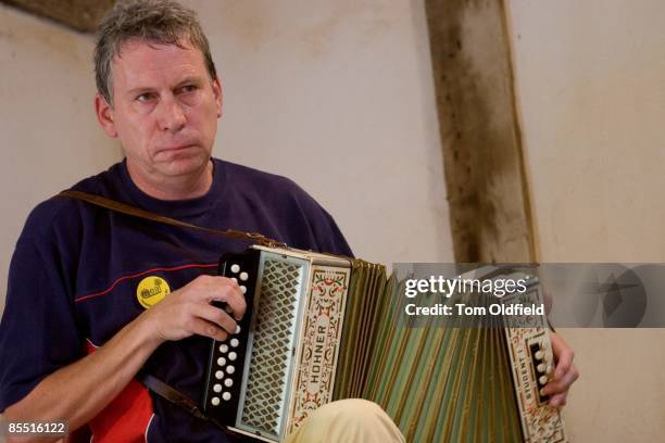 Simon Ritchie 563 Simon Ritchie Stock Photos, High-Res Pictures, and Images - Getty ...