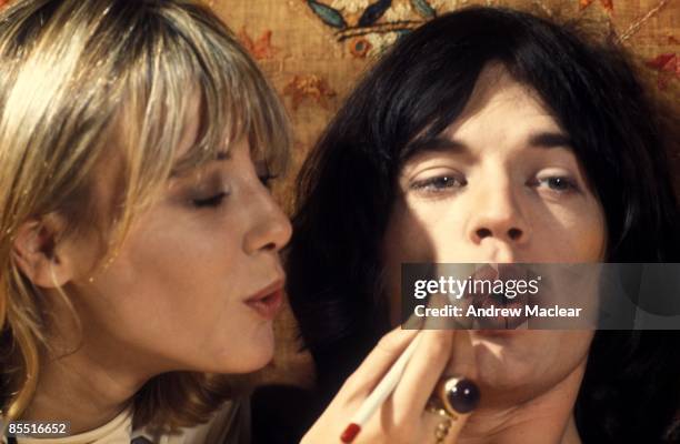 Photo of Mick JAGGER and Anita PALLENBERG; Anita Pallenberg and Mick Jagger on set of film Performance