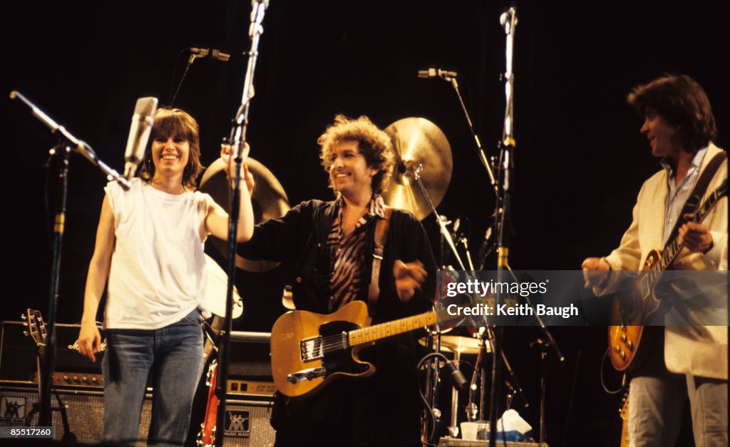Photo of Bob DYLAN and Chrissie HYNDE and Mick TAYLOR