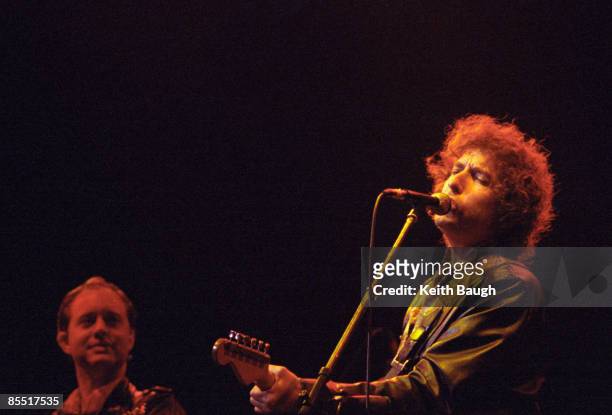 Photo of Bob DYLAN and Steve RIPLEY, Bob Dylan and Steve Ripley performing on stage