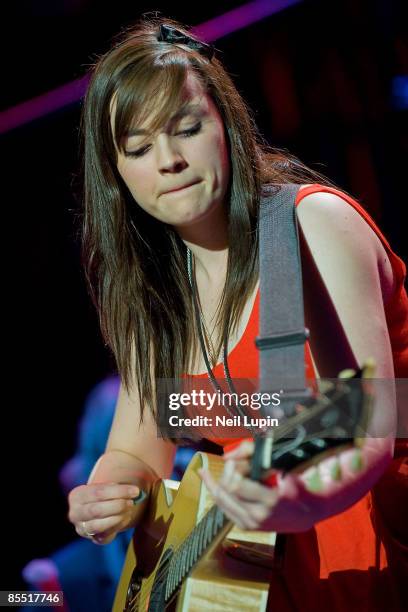 Photo of Amy MACDONALD, Amy MacDonald performing on stage at the Teenage Cancer Trust charity concert