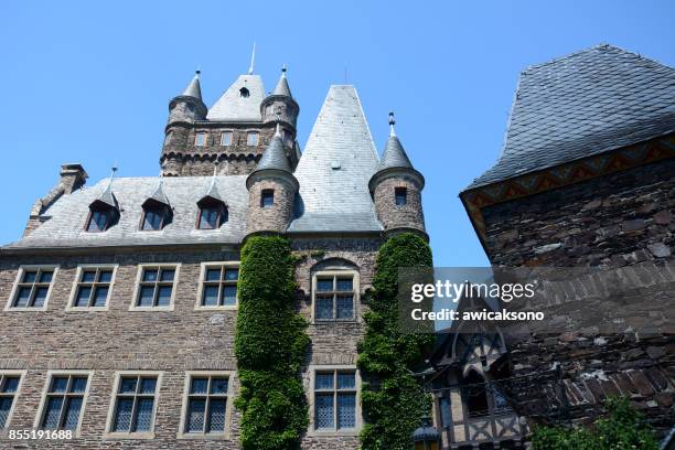 cochem castle exterior - reichsburg castle stock pictures, royalty-free photos & images