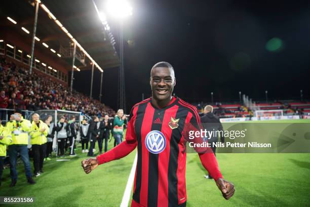 Ken Sema of Ostersunds FK celebrates after the victory during the UEFA Europa League group J match between Ostersunds FK and Hertha BSC at Jamtkraft...