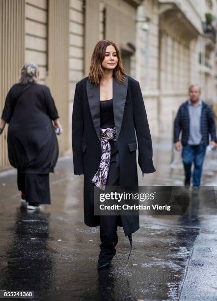 Christine Centenera is seen outside Chloe during Paris Fashion Week Spring/Summer 2018 on September 28, 2017 in Paris, France.