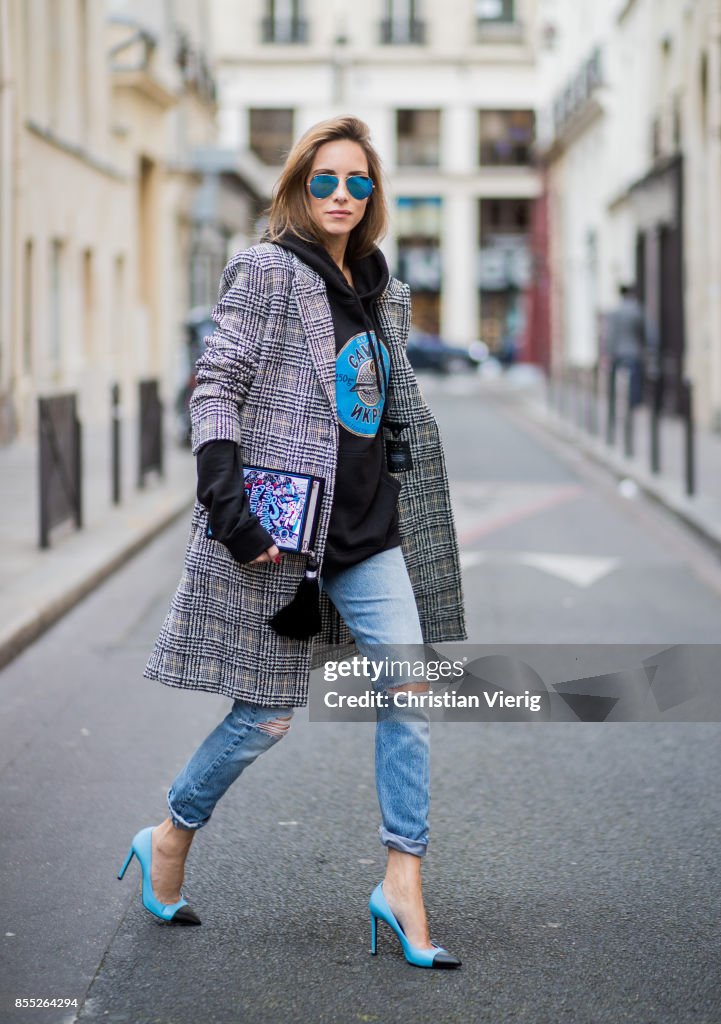 Street Style : Paris Fashion Week Womenswear Spring/Summer 2018 : Day Three