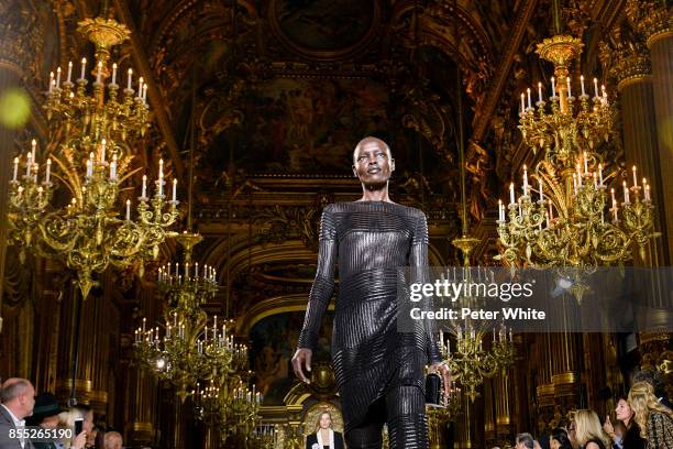 Grace Bol walks the runway during the Balmain show as part of the Paris Fashion Week Womenswear Spring/Summer 2018 on September 28, 2017 in Paris,...