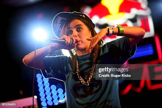 Lady Sovereign Rapper 357 Texas Tower 2 Stock Photos, High-Res Pictures, and Images - Getty ...