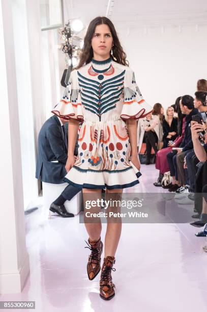 Kristen Coffey walks the runway during the Chloe show as part of the Paris Fashion Week Womenswear Spring/Summer 2018 on September 28, 2017 in Paris,...