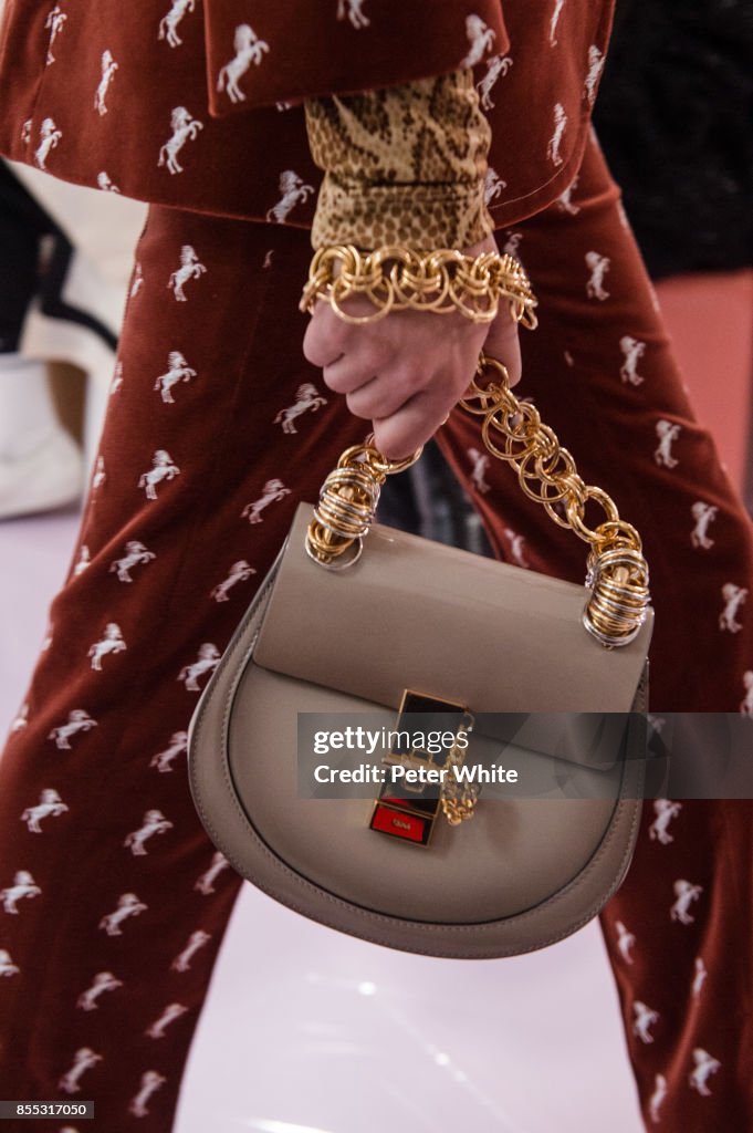 Chloe : Runway - Paris Fashion Week Womenswear Spring/Summer 2018