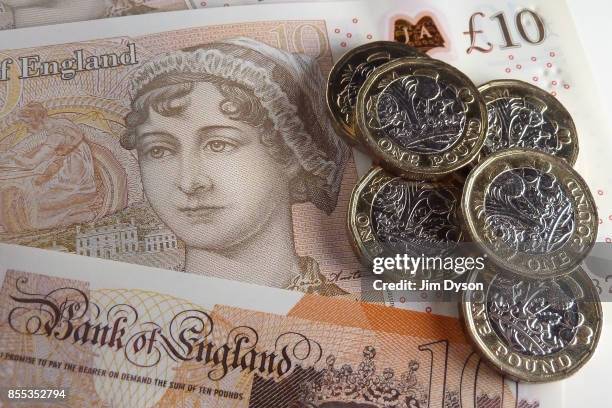 Nine Pound Note Ten Pound Note Stock-Fotos und Bilder - Getty Images