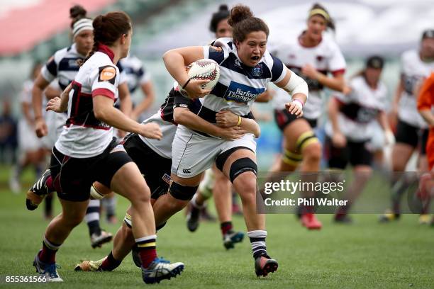 Charmaine McMenamin of Auckland makes a break during the round five Farah Palmer Cup match between North Harbour and Auckland at QBE Stadium on...