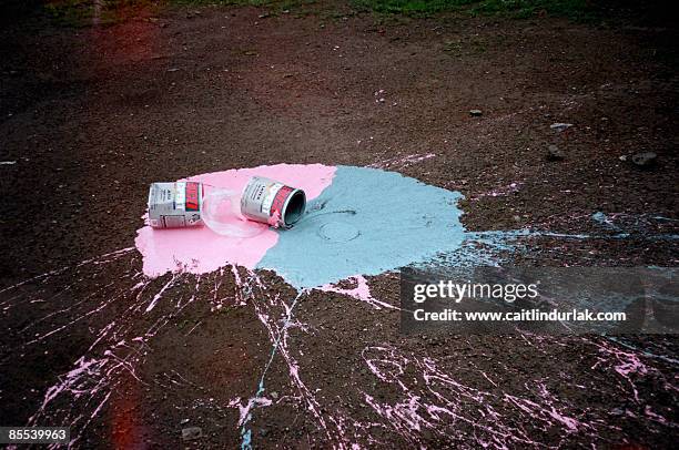 spilt pink and blue paint - spilling bildbanksfoton och bilder