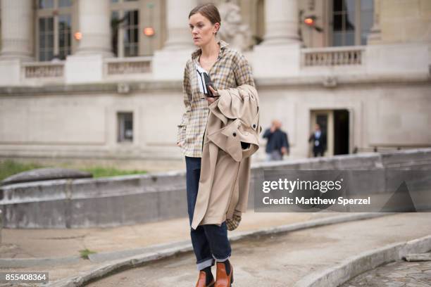 Guest is seen attending Paco Rabanne during Paris Fashion Week on September 28, 2017 in Paris, France.