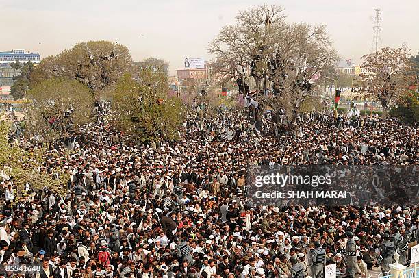 Ali Roz Labour Ali Roz Photos and Premium High Res Pictures - Getty Images