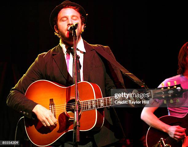 Tim Warren 319 Workplay Stock Photos, High-Res Pictures, and Images - Getty Images