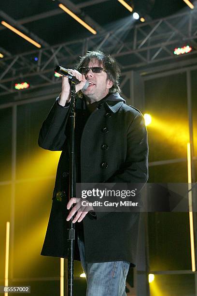 Musician Ian McCulloch of "Echo and the Bunnymen" performs during the 2009 SXSW Music Festival on March 21, 2009 in Austin, Texas.
