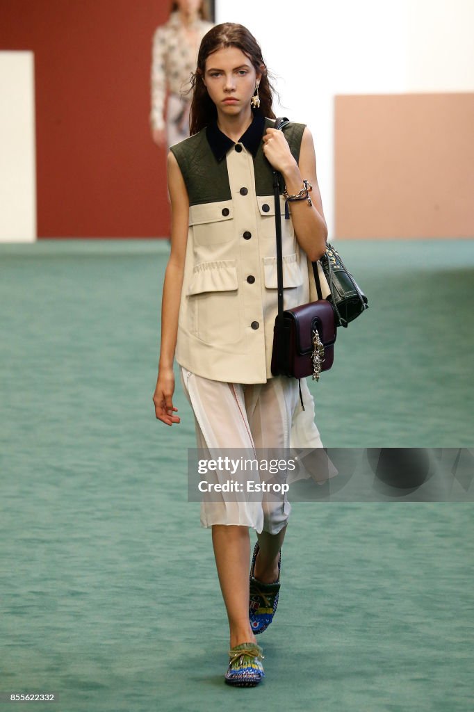 Carven : Runway - Paris  Fashion Week Womenswear Spring/Summer 2018