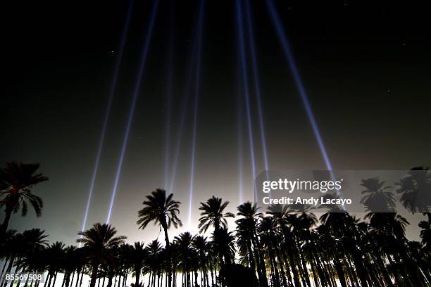 coachella festival spotlights - indio california stockfoto's en -beelden