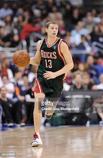 Luke Ridnour of the Milwaukee Bucks drives the ball upcourt during the game against the Los Angeles Clippers of at Staples Center on January 17, 2009...