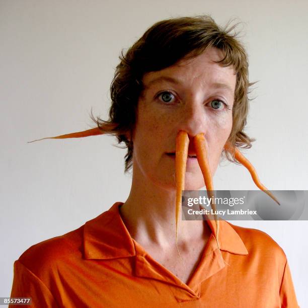 the carrot lady - portrait cuisine stock-fotos und bilder