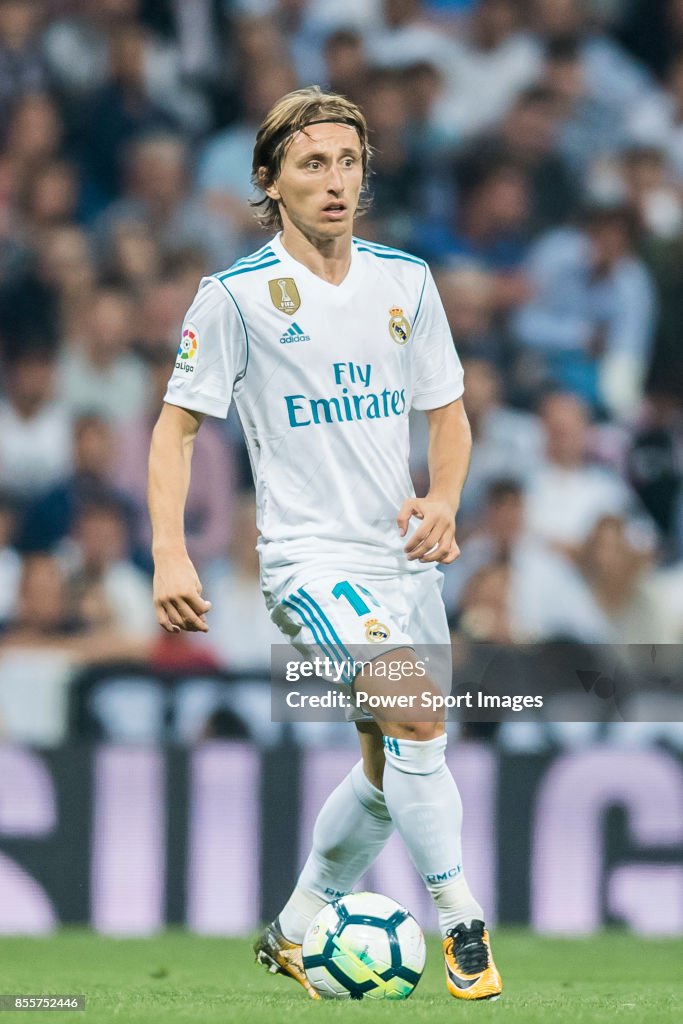 Modric 17 Luka Modric of Real Madrid in action during the La Liga 2017-18 match ...
