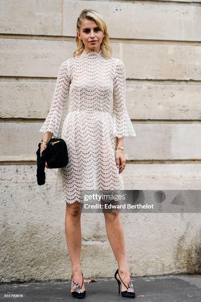 Street Style : Paris Fashion Week Womenswear Spring/Summer 2018 : Day Four