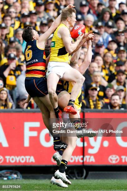 Jack Riewoldt of the Tigers marks the ball during the 2017 AFL Grand Final match between the Adelaide Crows and the Richmond Tigers at Melbourne...