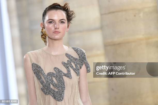 Model presents a creation by Veronique Leroy during the women's 2018 Spring/Summer ready-to-wear collection fashion show in Paris, on September 30,...