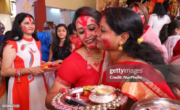 Vermilion Powder 85 Sindhur Stock Photos, High-Res Pictures, and Images - Getty Images