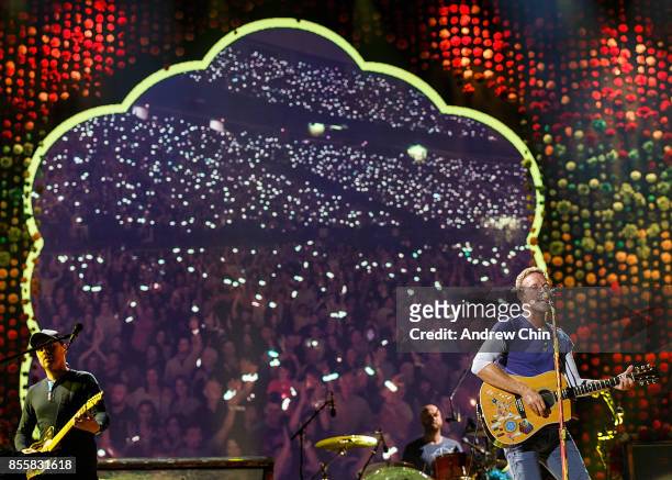 Chris Martin of Coldplay performs on stage at BC Place on September 29, 2017 in Vancouver, Canada.
