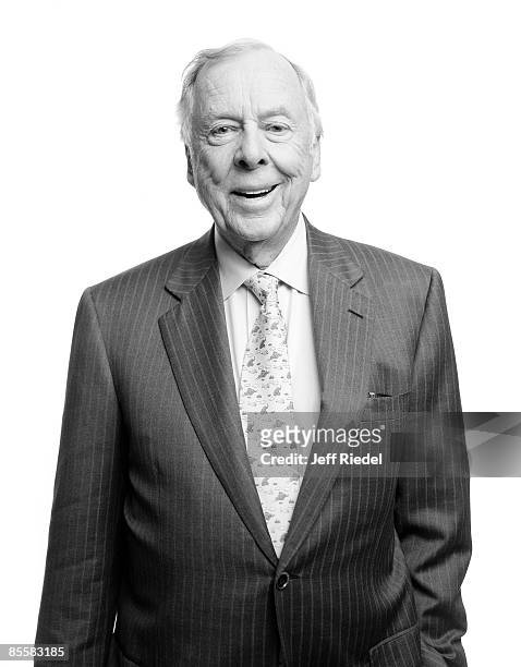 Businessman T. Boone Pickens is photographed for GQ Magazine at the Republican Convention for GQ Magazine on September 3, 2008.