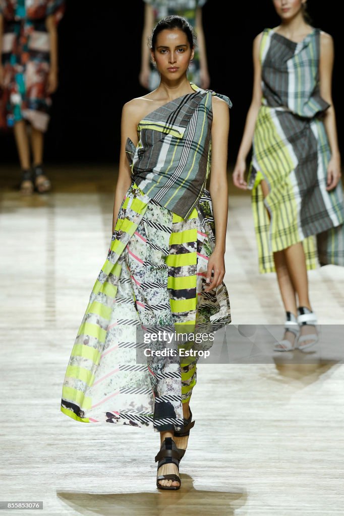 Issey Miyake : Runway - Paris Fashion Week Womenswear Spring/Summer 2018