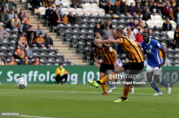 David Meyler of Hull City shoots to score a penalty during the Sky Bet Championship match between Hull City and Birmingham City at KCOM Stadium on...