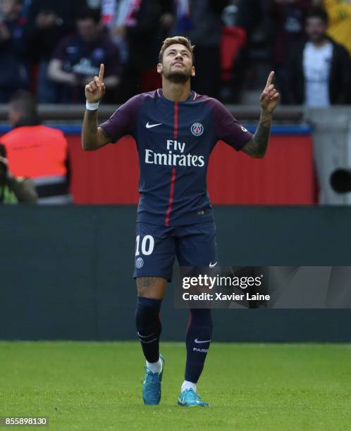 Neymar Jr of Paris Saint-Germain celebrates his goal during the Ligue 1 match between Paris Saint-Germain and FC Girondins de Bordeaux at Parc des...