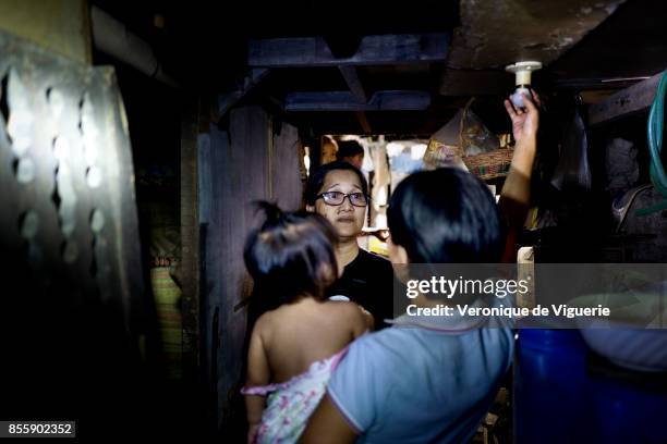 Captain Leny Leticia Pasco in charge of the Baranguay Libis in Quezon City. She is visiting Ananbel, mother-of-four, former drug user, on the Watch...