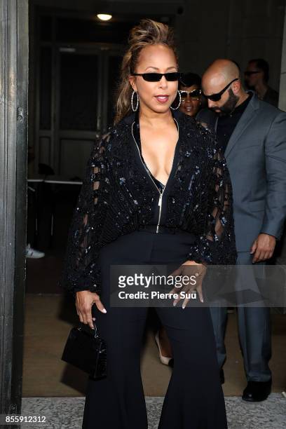 Marjorie Harvey leaves the Elie Saab show as part of the Paris Fashion Week Womenswear Spring/Summer 2018 on September 30, 2017 in Paris, France.