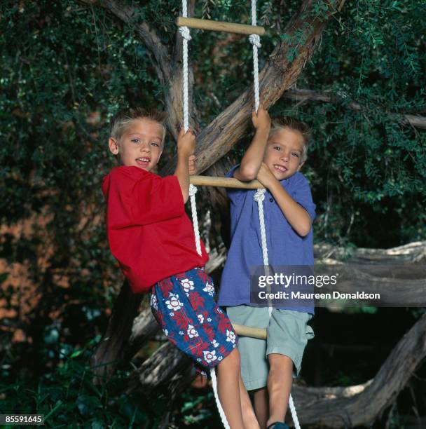 Identical twins Dylan and Cole Sprouse, 14th January 2000. The twins starred in 'Big Daddy,' with Adam Sandler.