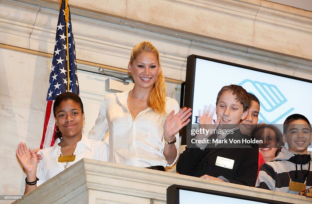 Anna Kournikova Rings The NYSE Opening Bell - March 25, 2009