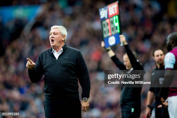 Steve Bruce manager of Aston Villa during the Sky Bet Championship match between Aston Villa and Bolton Wanderers at Villa Park on September 30, 2017...