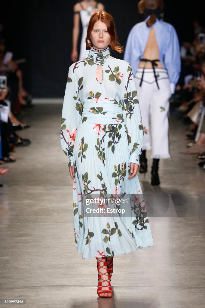 Andrew GN : Runway - Paris  Fashion Week Womenswear Spring/Summer 2018