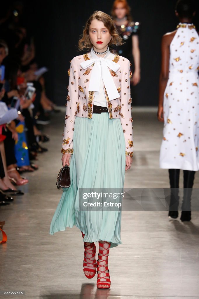 Andrew GN : Runway - Paris Fashion Week Womenswear Spring/Summer 2018
