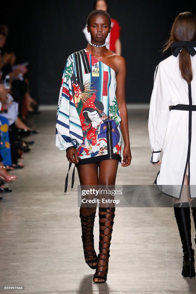 Andrew GN : Runway - Paris  Fashion Week Womenswear Spring/Summer 2018