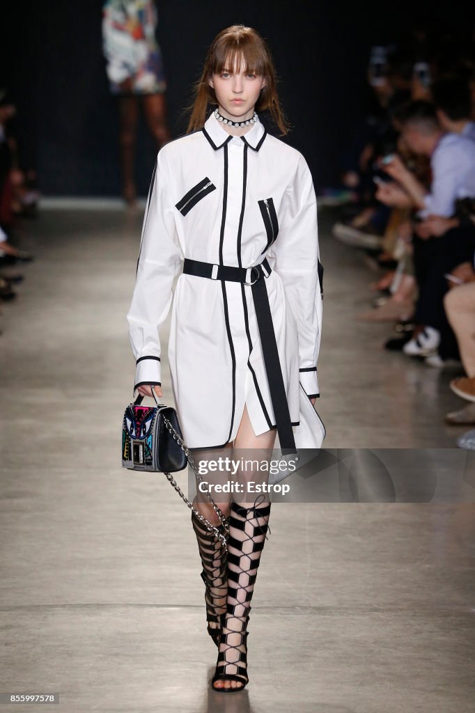 Andrew GN : Runway - Paris Fashion Week Womenswear Spring/Summer 2018