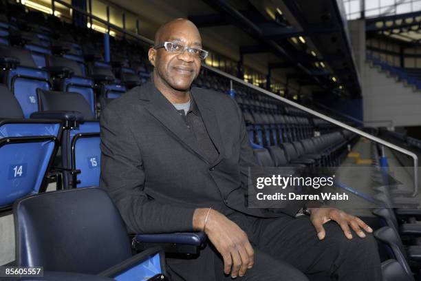 Edwin Morose 37 Edwin Moses Feature Stock Photos, High-Res Pictures, and Images ...