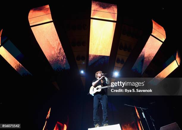 Musician Ed Sheeran performs on stage at Barclays Center of Brooklyn on September 30, 2017 in New York City.