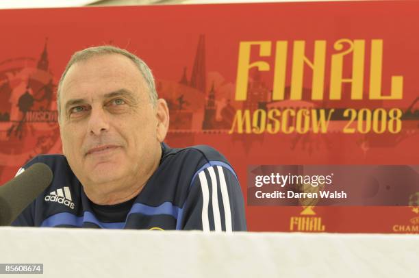 Chelsea manager Avram Grant during the press conference