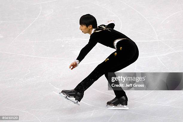 Jeremy Ten of Canada competes in the Men's Short Program during the 2009 ISU World Figure Skating Championships at Staples Center March 25, 2009 in...